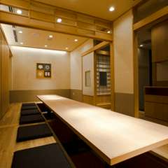 【宴会向け個室】組合せ自在個室座敷。6～16名様迄の堀座敷個室