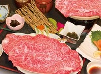 サシが入った甘みの強い近江牛を陶板で焼く『ステーキコース』