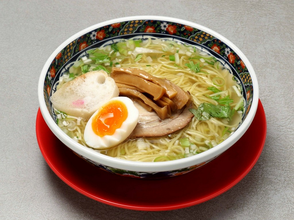 一度は食べてほしい、店の自慢の味『味彩塩拉麺』