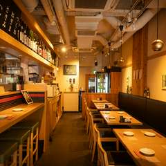 いつものデートにも利用しやすい、カジュアルな空間