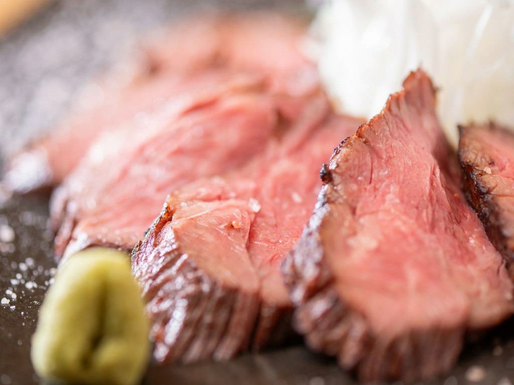 特選牛サガリの炙りたたき