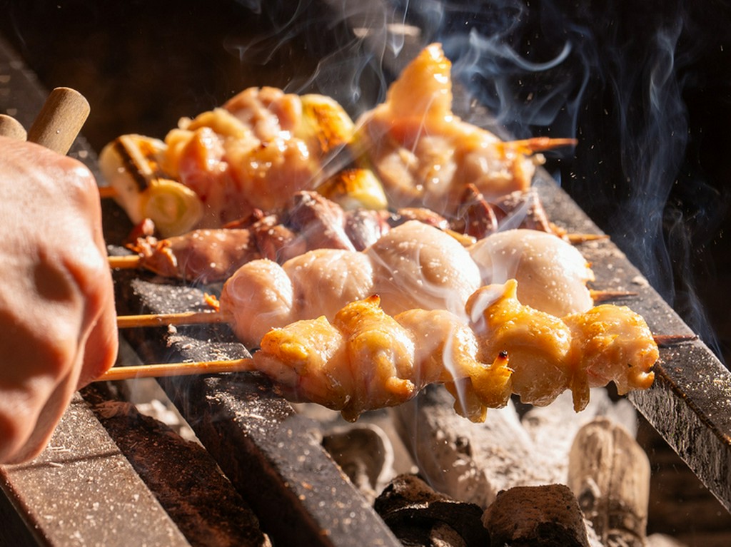 炭火焼と旬菜。多彩なメニューは、いずれも自慢の逸品