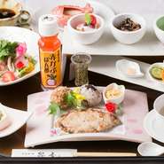 ・食前酢
・信州みゆきポークみそ粕漬け ピクルスソース
・発酵玄米又はアマランサス入り十穀米
・野菜サラダ 乳酸発酵すんきかけポン酢
・おぼろ豆腐 みぞれ野菜 濃厚豆乳
・ジョアベースの洋風おから
・鶏の胸肉とひじきの煮物
・浅蜊と白占地茸・新牛蒡のポタージュ
・本日の糠漬け(胡瓜・小蕪・人参・大根)
・信州味噌のふりかけ
・フルーツサラダヨーグルトがけ

デザートセット
・ヤクルトシロタ株　レアチーズ
・コーヒー