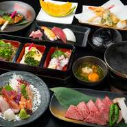 和牛石焼ステーキ、お造り盛り合わせをメインに、ゆっくりと食事を楽しみたい方にお勧め。会席コースは「奏」と「響」の2コースあり、家族連れ、ビジネスにおける接待にご利用される方が多いようです。