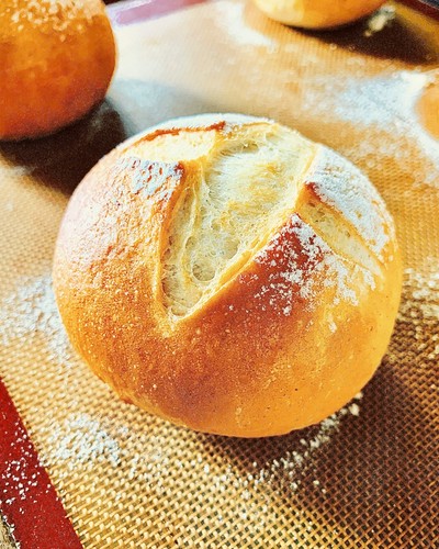 焼き立て自家製パン