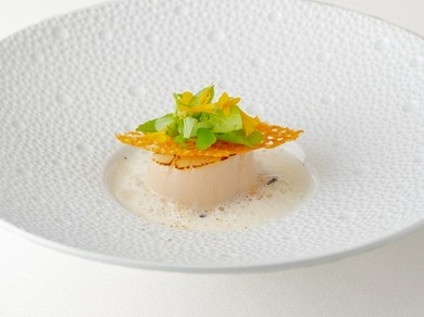 帆立の甘みと食感のコントラストが楽しめる『帆立のリゾット』