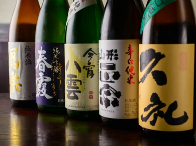 日本酒通のオーナーが選んだとっておきの銘酒が揃います