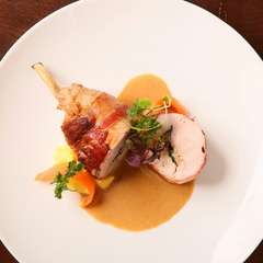 季節ごとに変わるおすすめメニューで、北海道の四季を堪能『本日のシェフ気まぐれコース料理』