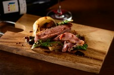 通常のコース料理に
本日のお魚料理を加えたコースです