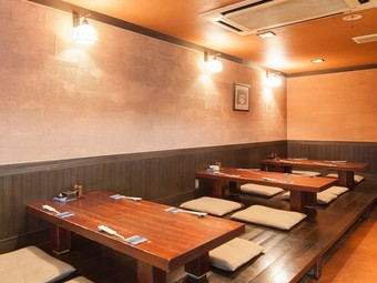 おいしいお酒とお料理をゆっくり落ち着いて楽しめる