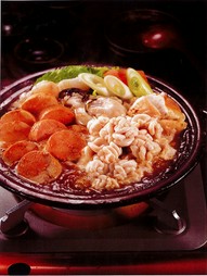 プリン体たっぷり！具材がてんこ盛りの人気鍋です！
料理７品　飲み放題90分付になります。

