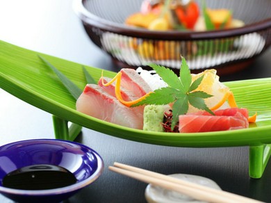 落ち着いた大人の雰囲気で二人の時間を