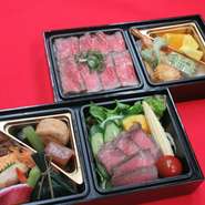日本料理かがりや特製のはなやかなちらし寿司弁当をお楽しみ下さい。
〈一段目〉ちらし寿司(海鮮)・春の和え物2種
〈二段目〉天麩羅・焼き魚・季節のフルーツ