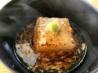 季節によって献立が変わる会席料理です。
季節の食材を愉しみたい方はぜひご利用ください。

全8品～9品程度。
金額に応じて、扱う食材やお料理が異なります。