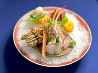 各種お祝い事や、接待利用など、特別なお食事にぜひご利用ください。