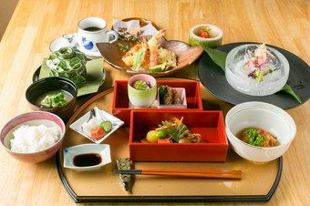 まずは、ランチでお試しを！
