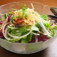 7種の野菜と自家製甘酢ドレッシング