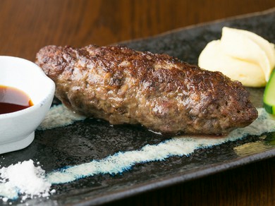 名物! 塩で味わう熟成肉の手ごねハンバーグ(150g)