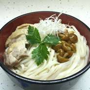 稲庭うどん(温または冷)