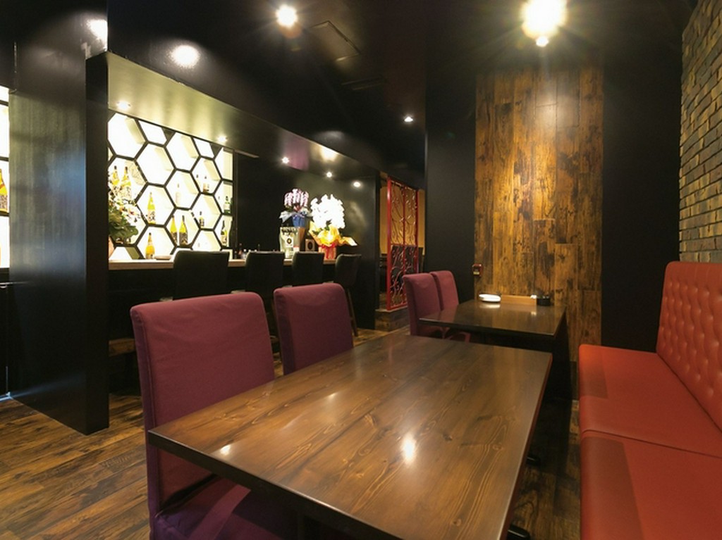 上質な『和牛　もつ鍋』を囲んで、気兼ねのいらない接待