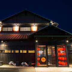 焼肉もドリンクも種類が豊富、みんなでわいわい楽しむ宴を