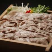 野菜は季節によって変わる事がございます。
※蒸篭蒸しは2人前より承ります。
※価格は1人前の価格です。