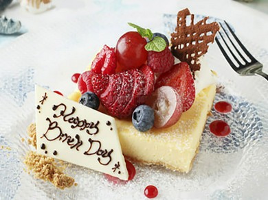 バースデープレートをプレゼント！女子会や特別な日のお祝いに