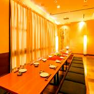 最大120名までの貸切宴会も可能なので、結婚式の二次会や旧友との同窓会など、特別な日のパーティーにぴったりです。