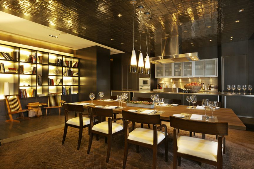 ホームパーティに招待されたかのように、優雅なひとときを