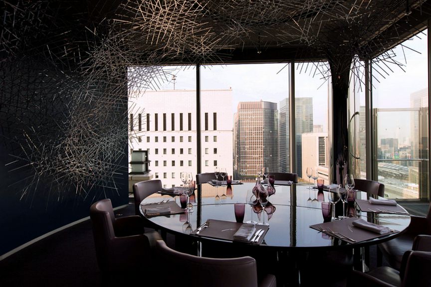 接待に加えて、プライベートな集まりにも最適な完全個室を用意