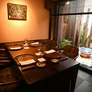 両家の顔合わせや家族での祝事など、大切な日の食事におすすめしたい【純心庵】。特別な日を彩る料理や、手書きのメッセージカードなど、スタッフのあたたかく、さりげないおもてなしに、心が和みます。