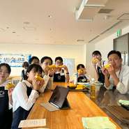 豊かな海と食文化の守りかたを学び、考える「Chefs for the Blue」に参画し、京都エリアリードシェフを坂本が務めてます。「セミナ―での啓蒙」「後進の育成」など常に考え行動することが大切だと考えています