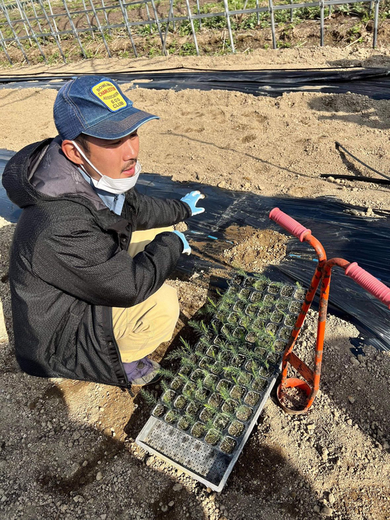 I want to play the role of media that delivers the voices of producers to guests.