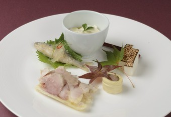 お酒のアテを少しずつの、左党歓喜の一皿『前菜の盛り合わせ』