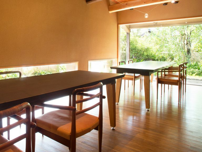 柔らかな木のテイストを基調とする、細部までこだわった快適空間