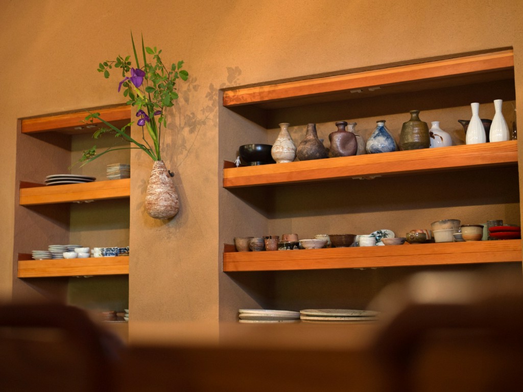 日本酒や日本ワインとともに食事の時間を楽しんでもらえれば