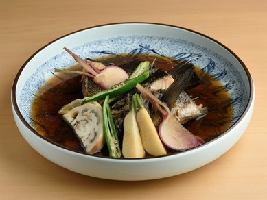 食材の味を大切に、繊細につくられた料理の数々