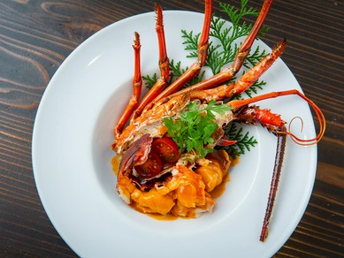 素材の魅力を余すことなく伝えるひと皿