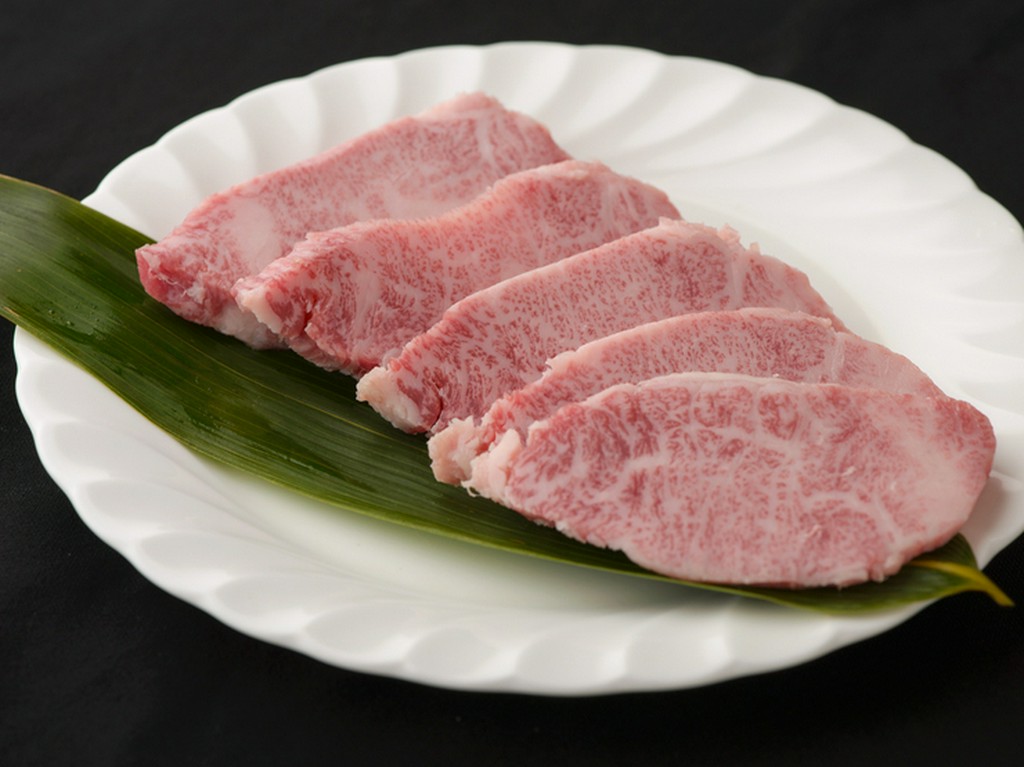 軽く炙れば、極上の一皿に『特選あぶらみ』