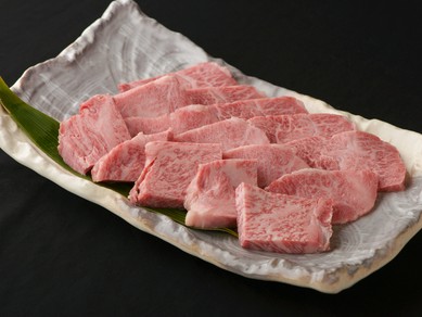 部位ごとに異なる味を食べ比べ『能登牛特選盛り』