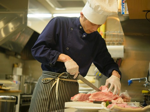 新鮮な枝肉で仕入れているため、希少部位を味わうことも