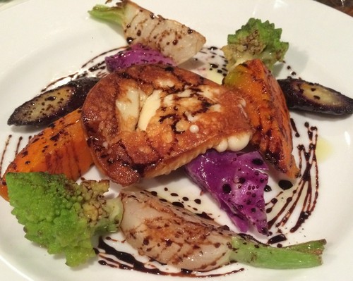 スカモルツァチーズと冬野菜のソテー