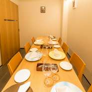 島根県の食材をし用意した本格イタリアンです。
金川シェフの心を満たす一皿をご堪能下さい！
・選べるプリフィックスコース5000円（税別）
・シェフのおまかせ特別コース7000円（税別）
