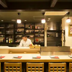 会社帰りにふらっと寄って美味しい料理とお酒で良い時間を