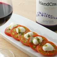 フルーツトマトとチーズが…
鶯谷の焼肉屋で…
出会った…