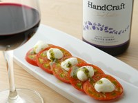 フルーツトマトとチーズが…
鶯谷の焼肉屋で…
出会った…