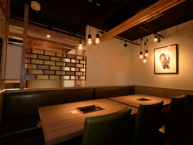 女性からも好評頂くお洒落な店内