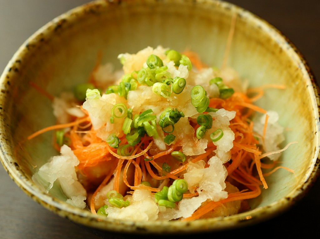 ハーフサイズもOK。一人でふらりと立ち寄りたい店