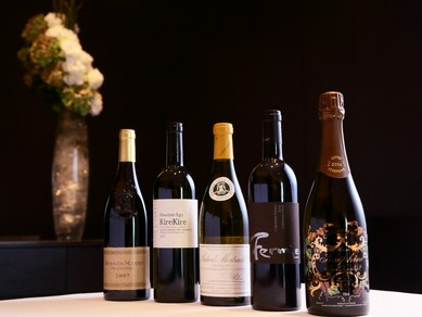 日本のワインを取り入れ、日本酒とのペアリングを提唱した先駆者