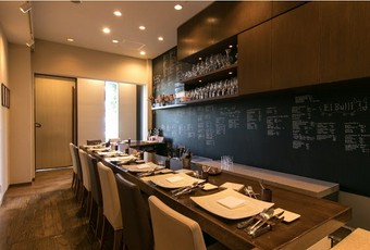 落ち着いた雰囲気は、シニア層にも定評があります